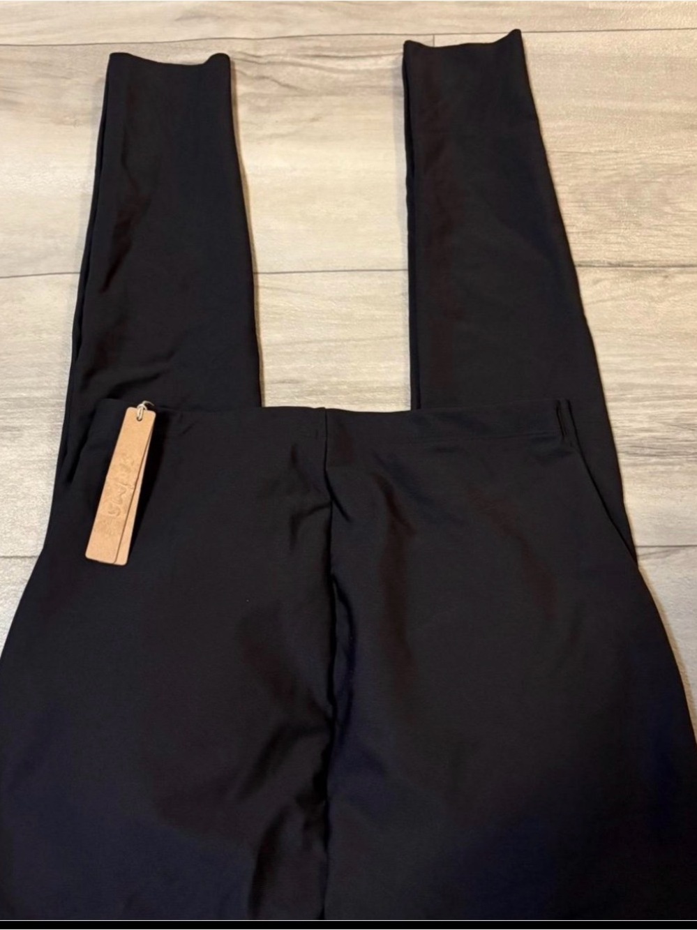 Skims Body Lifting Black BUTT ENHANCING PADDED
LEGGING - Picture 3 of 16